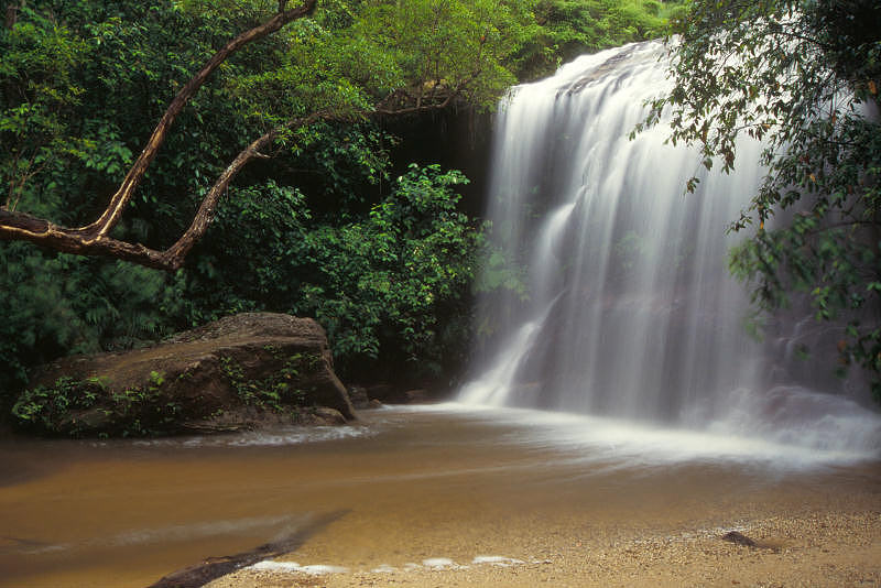 waterfallbeach.jpg
